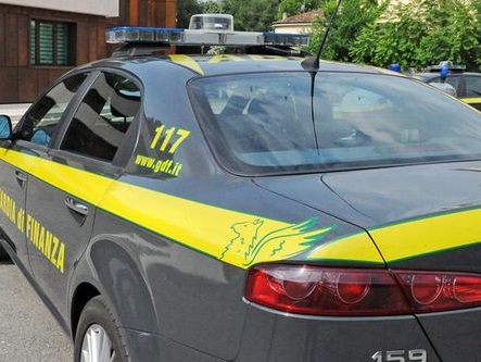 Carburanti, frode da 433 milioni e stoccaggio a Cologna