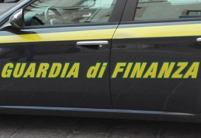 Traffico illegale di gasolio per 7 milioni di litri