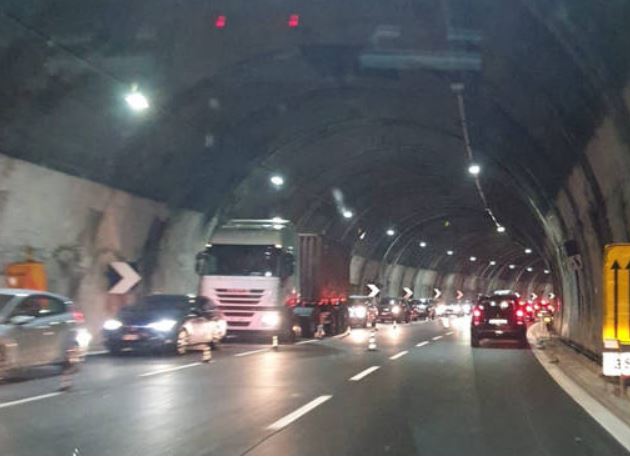 Autostrade Liguria, per mitigare i disagi riprogrammazione dei lavori e più treni
