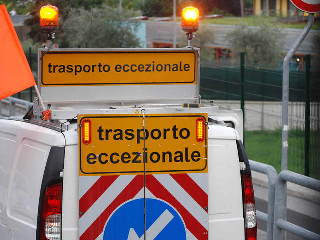 Trasporti eccezionali: arrivano limitazioni sulle tratte autostradali CAS