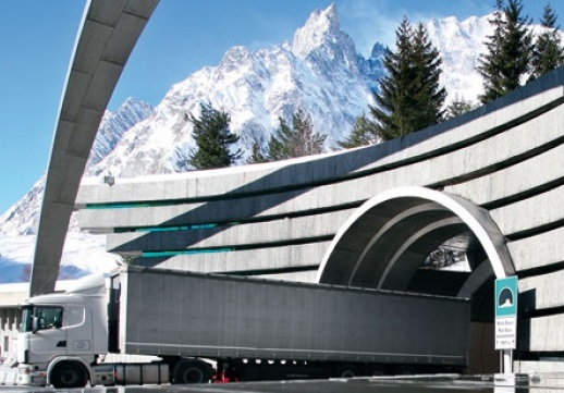 Monte Bianco, reso noto il calendario di ottobre 2020
