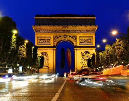 Francia, aperti 250 punti di ristoro per i conducenti di mezzi pesanti