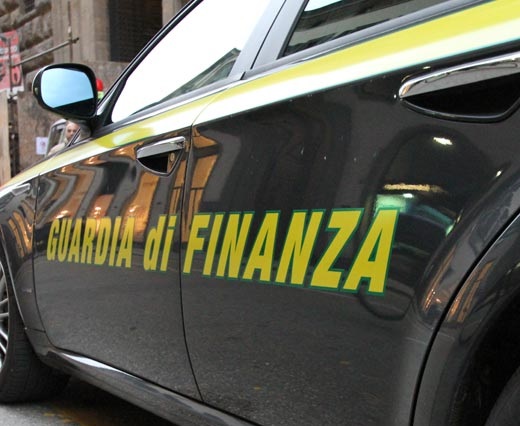 Fatture false per 60 milioni tramite consorzio di cooperative spedizioni e logistica