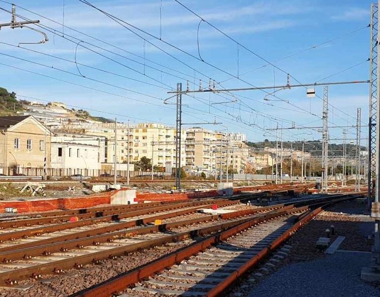 Porti: due nuovi binari a Genova Prà