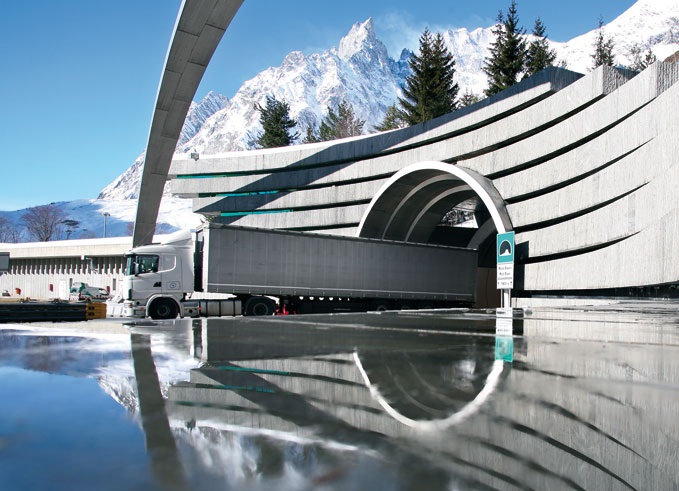 Tunnel del Monte Bianco: chiusure e sensi alternati di gennaio 2021