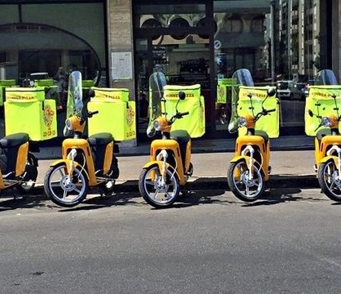 Prato: 50 rider assunti col contratto nazionale Logistica