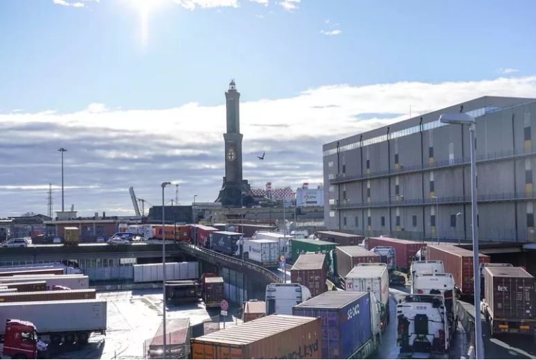 Autotrasporto, a breve pronta la app per il porto di Genova