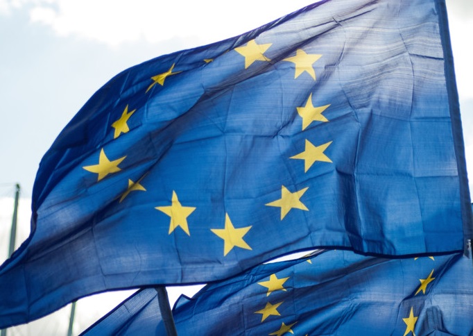 COREPER UE: proroga della durata temporanea di licenze trasporto e guida