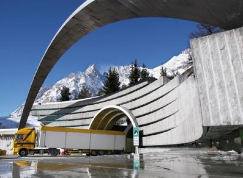Monte Bianco, chiusura totale della circolazione il prossimo 22 febbraio