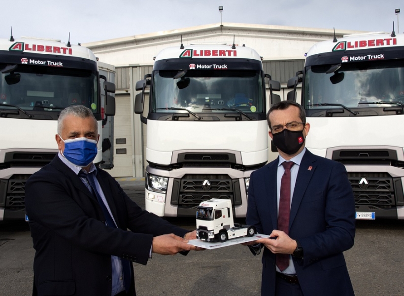 Renault Trucks rinnova la flotta di Aliberti spa Trasporti e Logistica