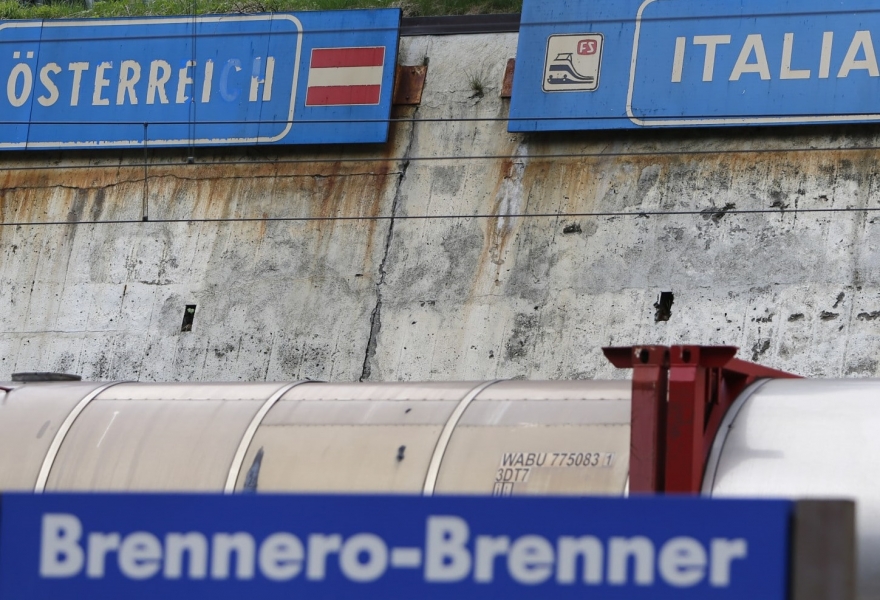 Trasporti internazionali - Stop ai tamponi al Brennero