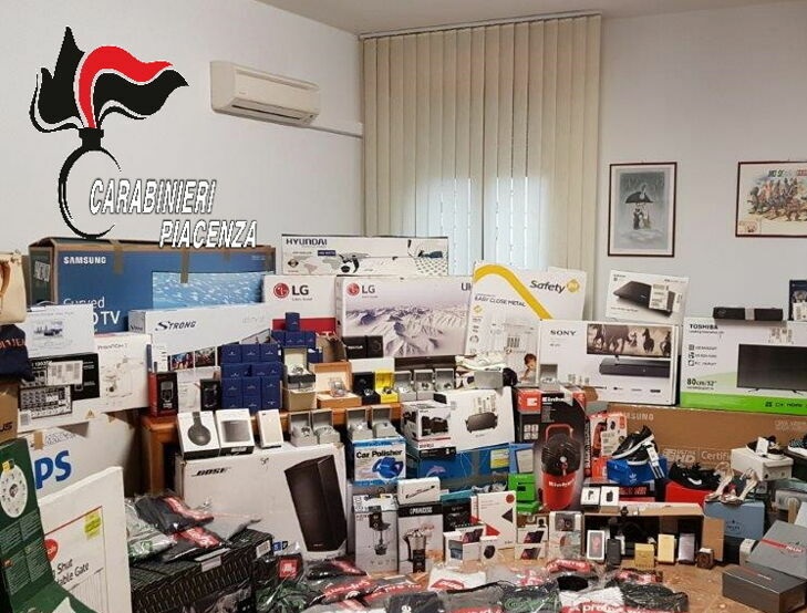Furti dai magazzini della logistica per il mercato clandestino, sequestro da 26mila euro