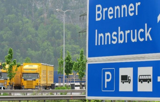 Austria, divieto mezzi pesanti sulla A12 e sulla A13 per la giornata del 2 giugno