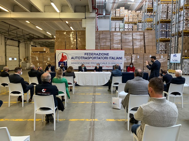 Presidente Regione Lombardia Attilio Fontana visita azienda vice presidente FAI - Sergio Piardi