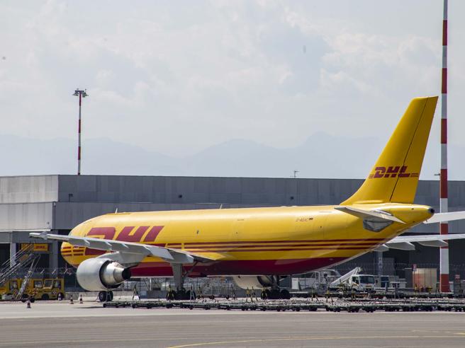 A Malpensa meno turisti ma molte più merci: exploit dei voli cargo