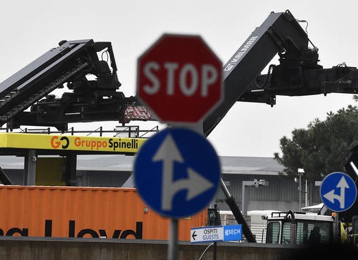 Chiusura A10 e stazione ferroviaria: ad agosto rischio blocco merci a Genova