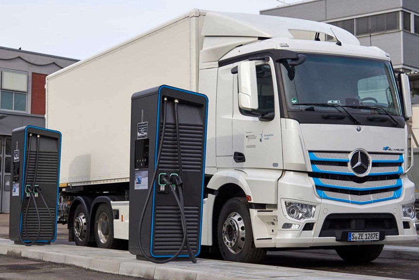 Daimler-Volvo-Traton, accordo per costruire rete di ricarica per camion e bus elettrici