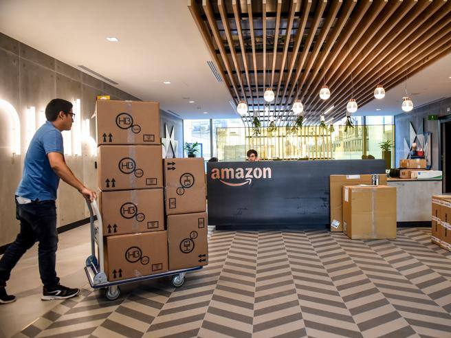 Amazon, inaugurato un nuovo magazzino a Pioltello