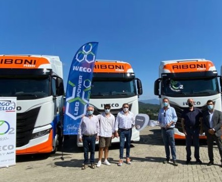 Consegnati dieci IVECO S-WAY a Riboni RBN srl per il trasporto farmaci sulle tratte internazionali