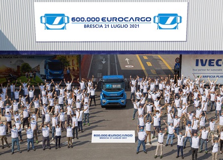 IVECO celebra il 600.000esimo Eurocargo prodotto nell’iconico stabilimento di Brescia