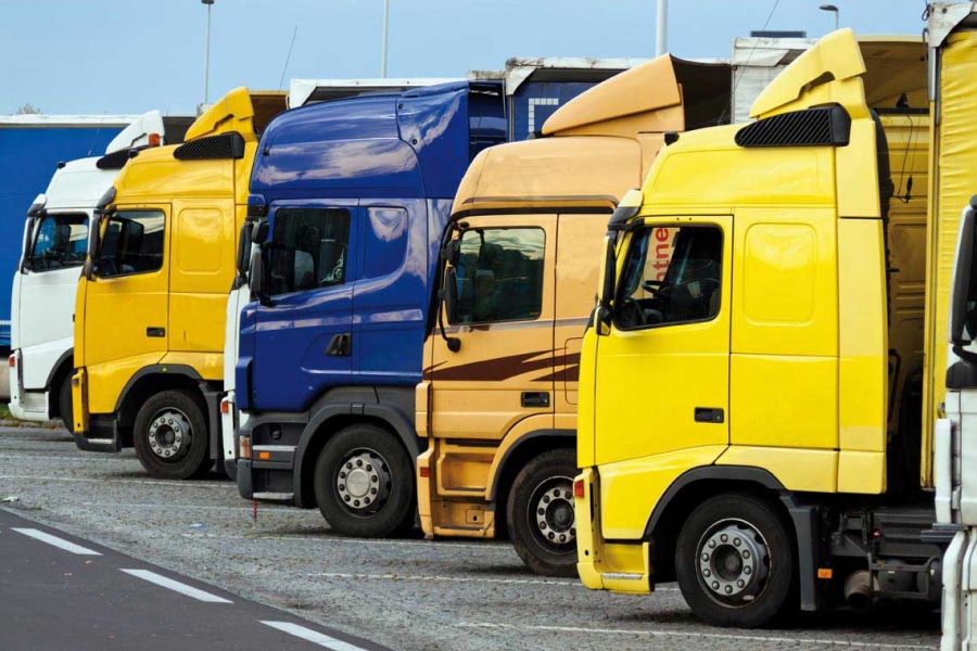 Mancanza di autisti, veicoli fermi nei parcheggi e prezzi dei servizi professionali di autotrasporto: indicatori sotto osservazione