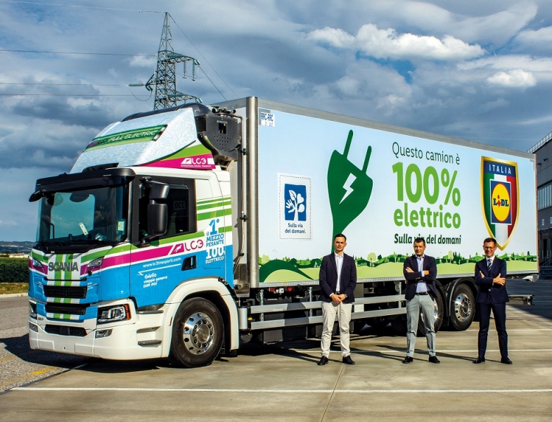 Lidl si dota del primo veicolo industriale elettrico