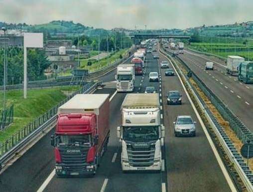 L’AdBlue scarseggia e i camion si fermano
