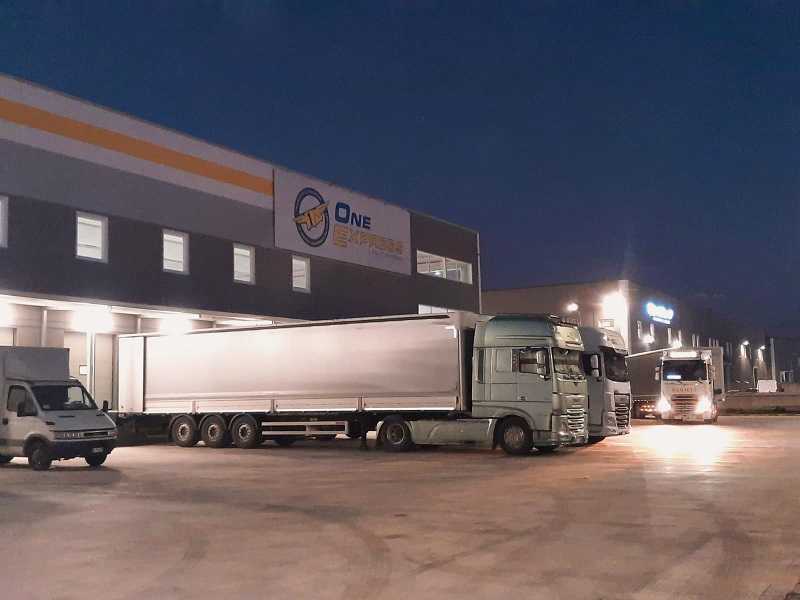 One Express festeggia con il nuovo Hub di Napoli