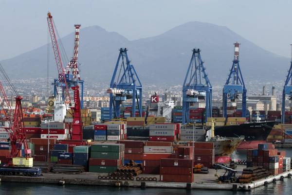 Porti: Federagenti, le merci per l'Europa non transitano dall' Italia
