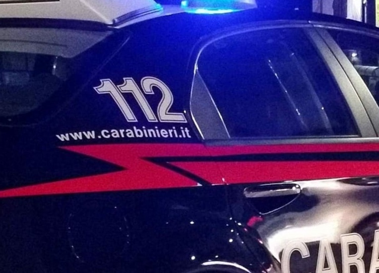 Rapinatori assaltano tir nel Barese: autista incappucciato e ritrovato in una zona di campagna