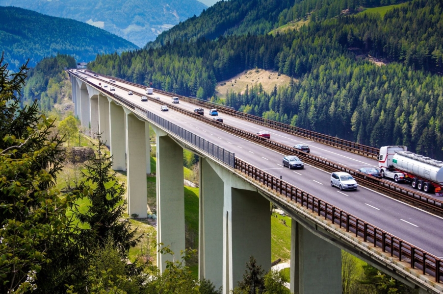 A22: ingresso contingentato per i camion in Austria
