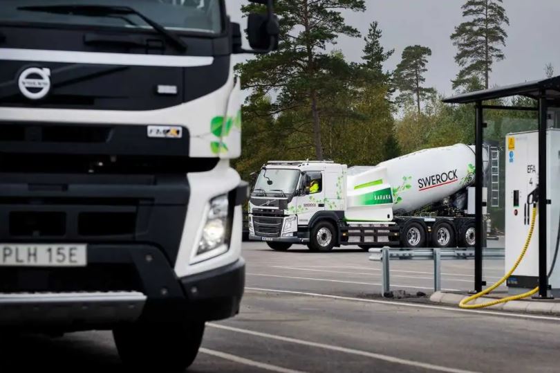 2022 cruciale per camion elettrici e a idrogeno secondo ACEA