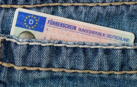 Nuove proroghe per patenti e certificati