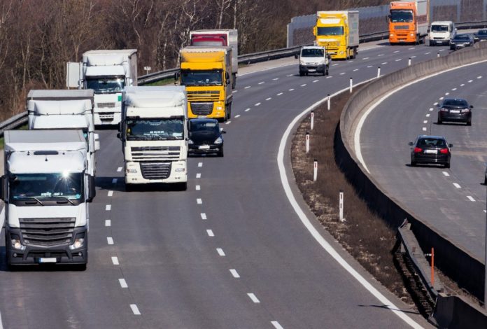 Logistica in ginocchio, caro benzina e gasolio colpisce anche il carrello della spesa