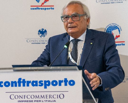 Conftrasporto:''L’incremento delle imposte fiscali danneggia l'autotrasporto italiano''