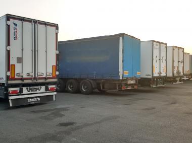 IRU chiede provvedimenti urgenti per liberare i conducenti e le merci bloccati in Ucraina