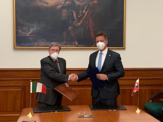 Italia - Slovacchia: firmato accordo di cooperazione in materia di infrastrutture e mobilità sostenibili