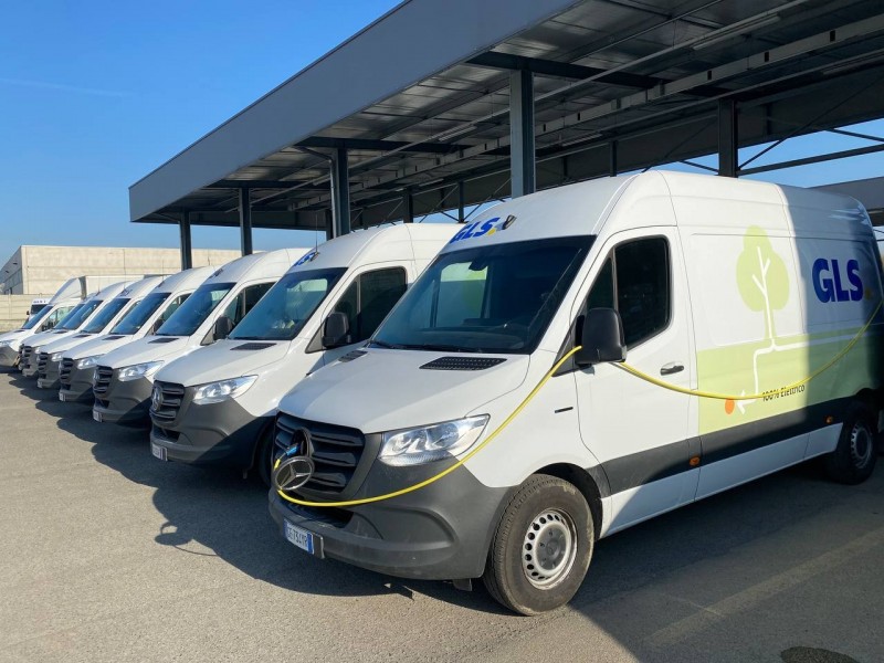 eSprinter: leader di mercato nel segmento large van