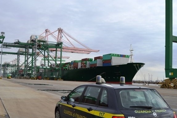 Scoperto traffico di carburante dalla Lettonia a Taranto