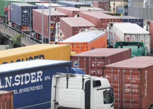 Trasporto merci al collasso, a rischio export e forniture