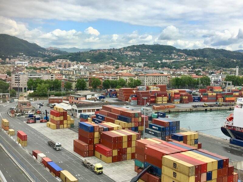 Raggiunto un accordo sull’autotrasporto nel porto della Spezia