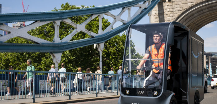 Amazon lancia la prima flotta di e-cargo bike nel Regno Unito