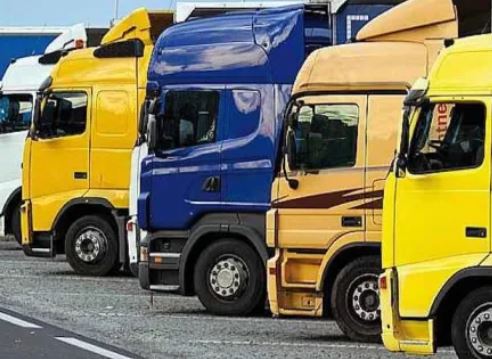 Caro carburante, diecimila aziende dei trasporti in Sicilia in ginocchio