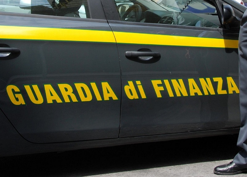 Pavia: cooperativa di trasporti evade tasse per 700mila euro