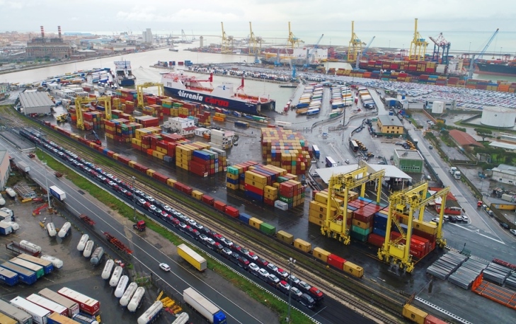 Porto di Livorno, oltre 300 milioni di euro per i collegamenti ferroviari