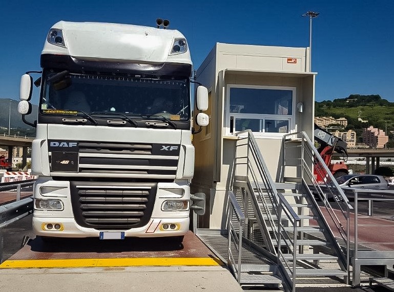 PSA Genova Pra', attivato il servizio di pesatura VGM dei contenitori