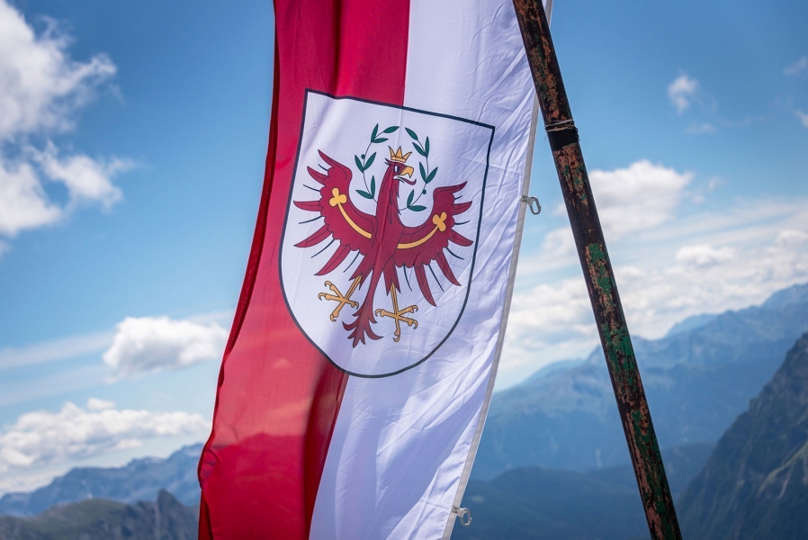 Tirolo, dosaggio aggiuntivo ad ottobre