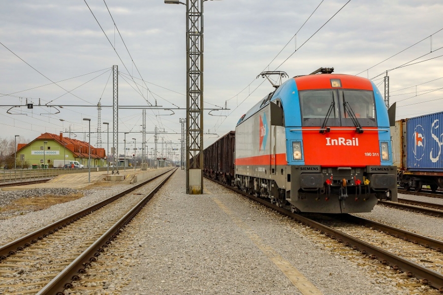 InRail trasporta il nerofumo dal Porto di Genova all’Ungheria