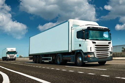 Camion e trasporto merci a rischio stop in tutta Italia: ecco perché