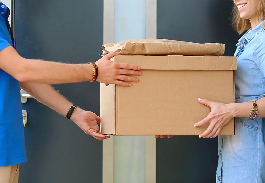 Manovra, ecco l'ipotesi ''Amazon Tax'' per le consegne a domicilio